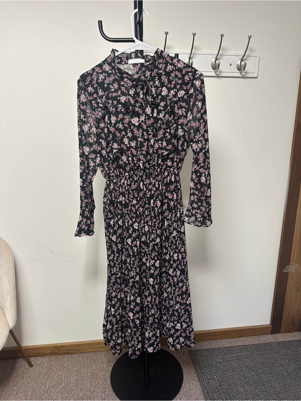 OAK + FORT Black Midi Dress with Pink Floral Print
